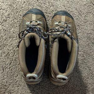 Women’s Brown Hiking Shoes